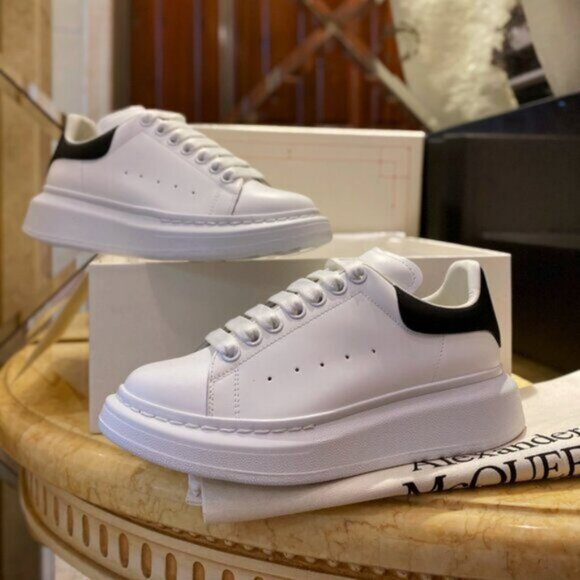 Alexander McQueen Black and White Leather Sneakers - Picture 3 of 9